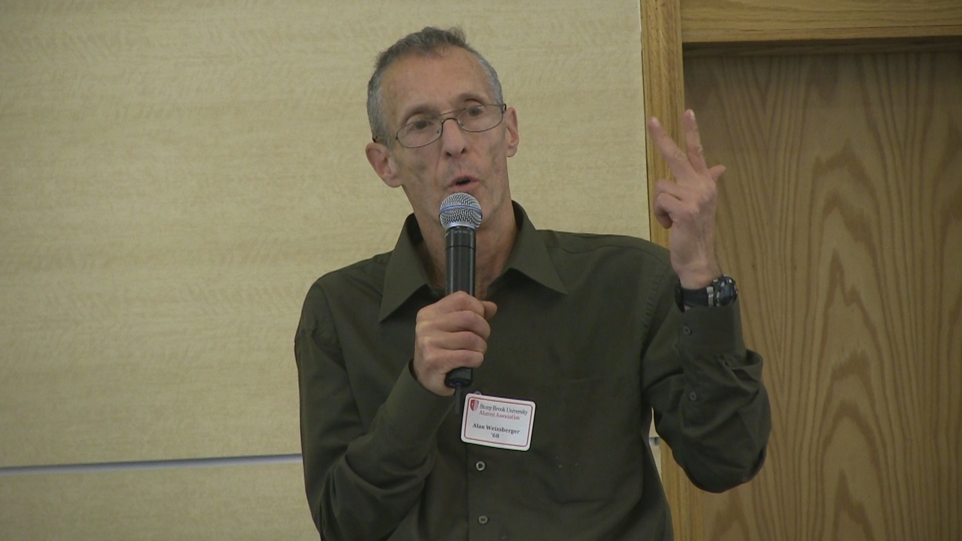 Professor John L. Hennessy Introduction by Alan Weissberger – Part 1