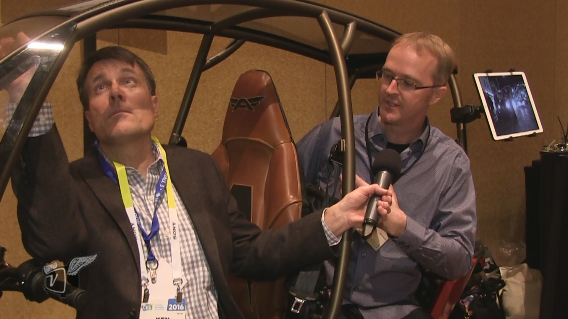 Car Comforts with the Efficiencies of an Electric Motorcycle #CES2016